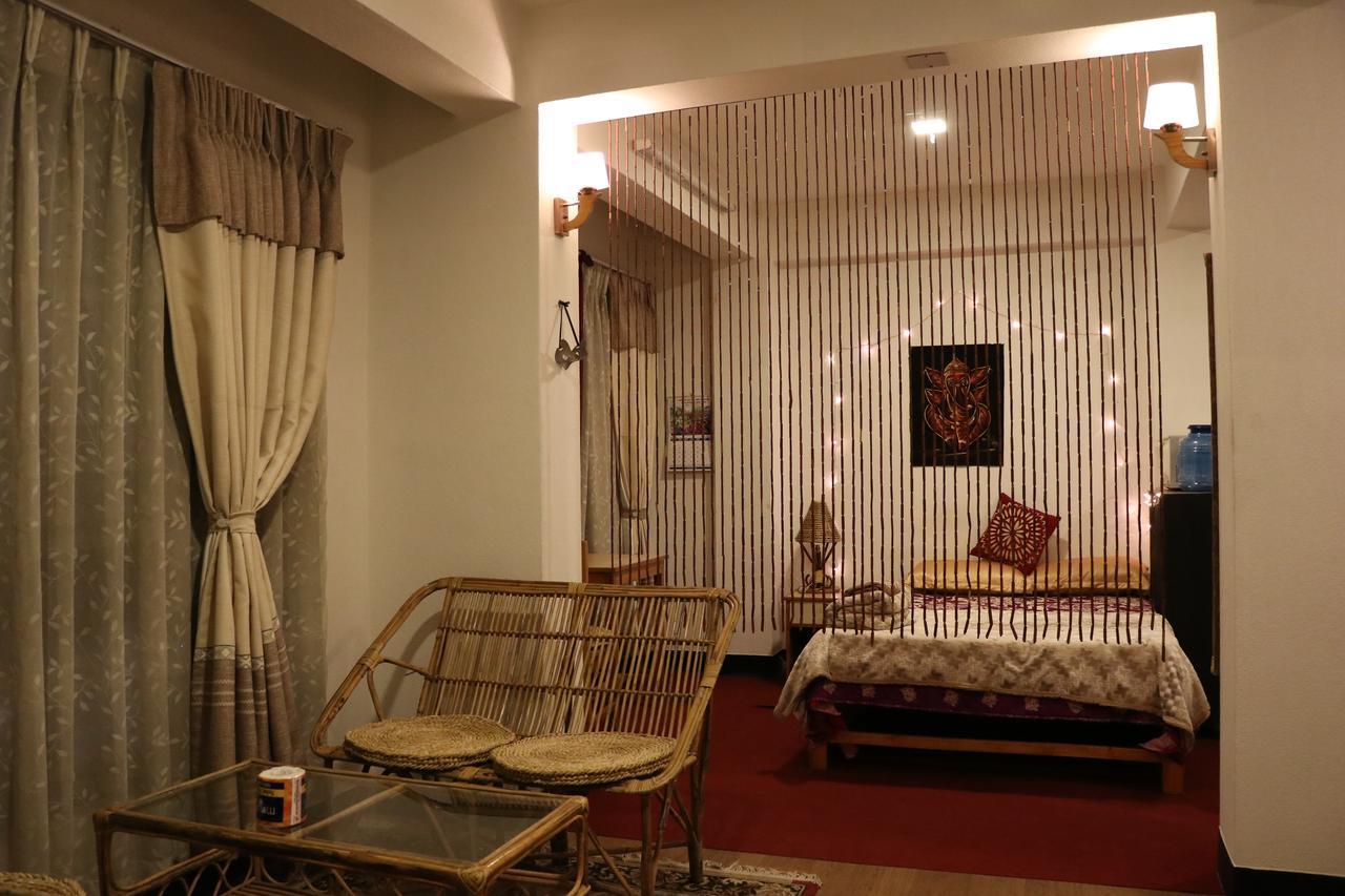 Looniva Guest House Lalitpur Exteriör bild